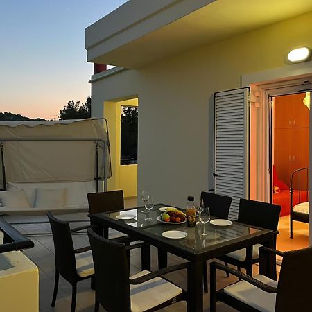 Souda Bay View With Private Pool Near Chania City Bagian luar foto