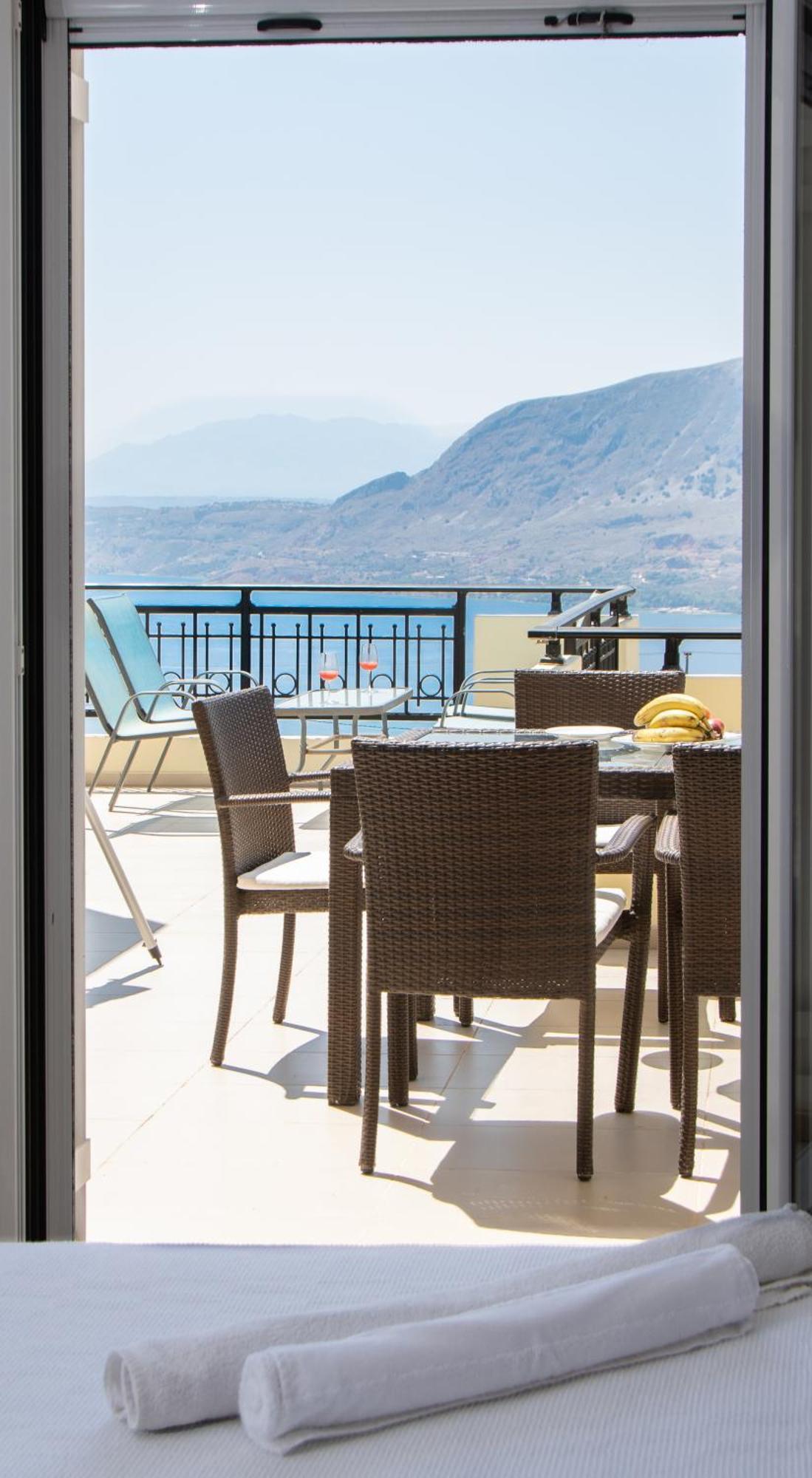 Souda Bay View With Private Pool Near Chania City Bagian luar foto